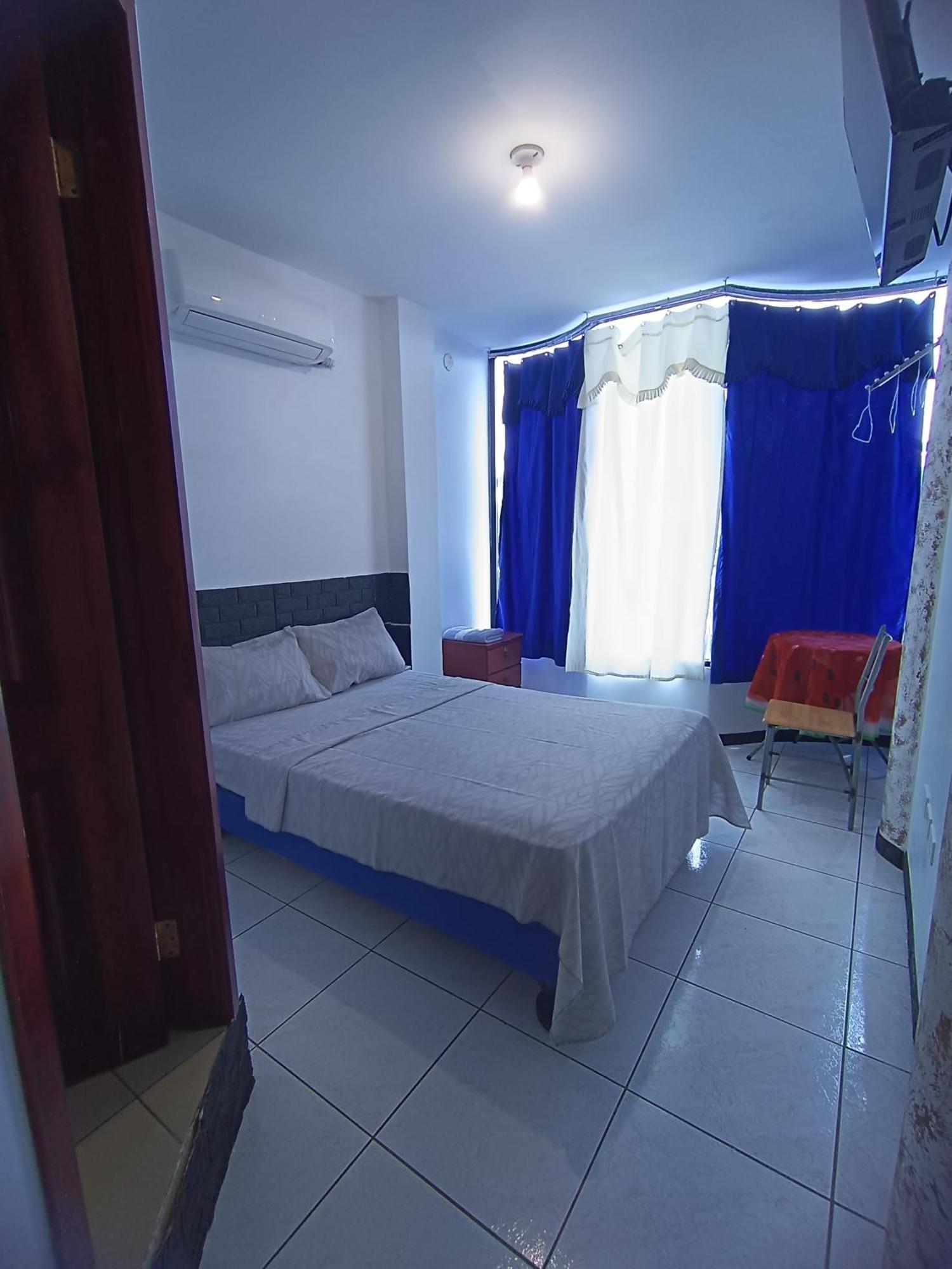 Hostal Venecia -Tu Casa En Manta. Kültér fotó