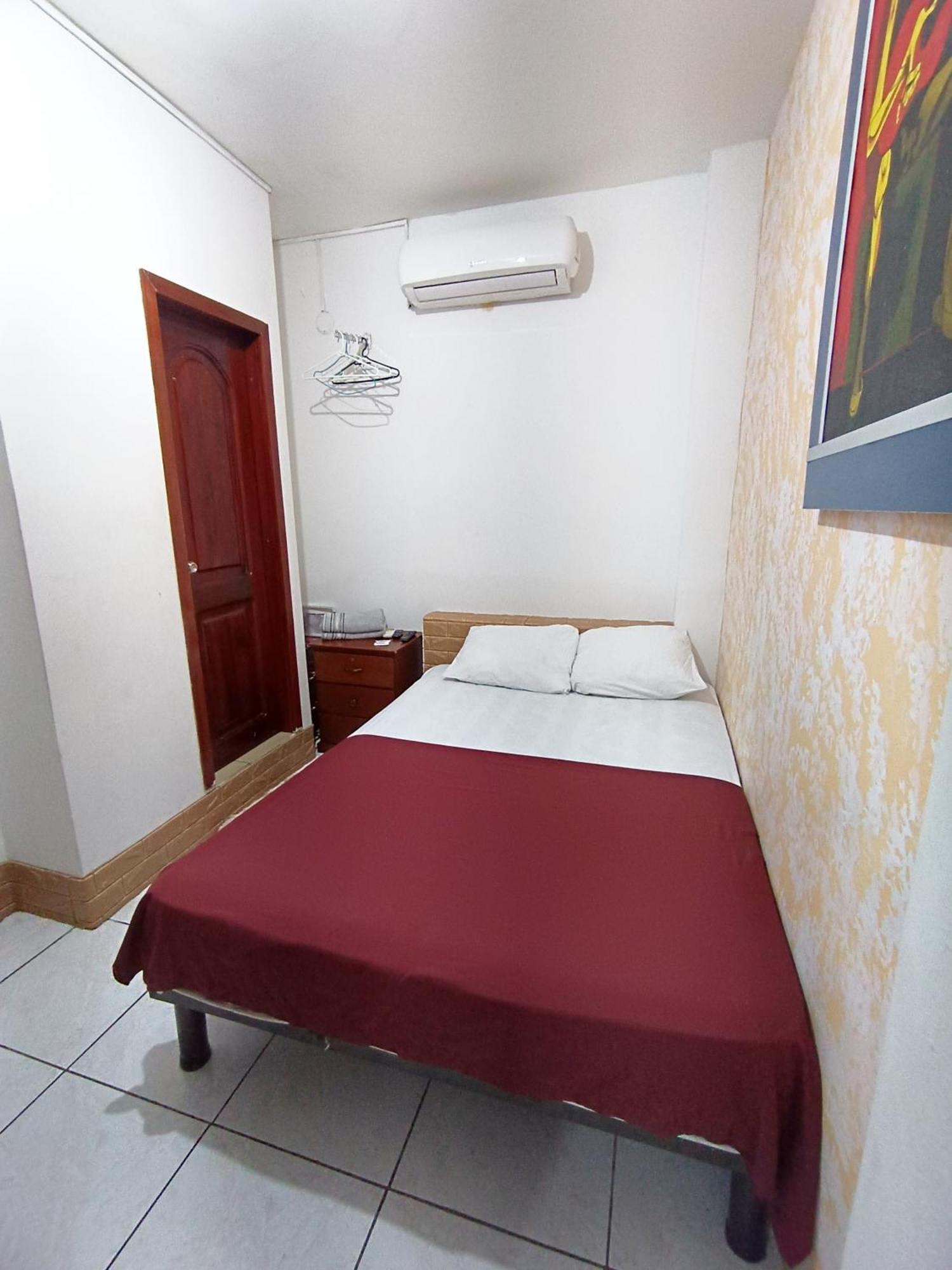 Hostal Venecia -Tu Casa En Manta. Szoba fotó